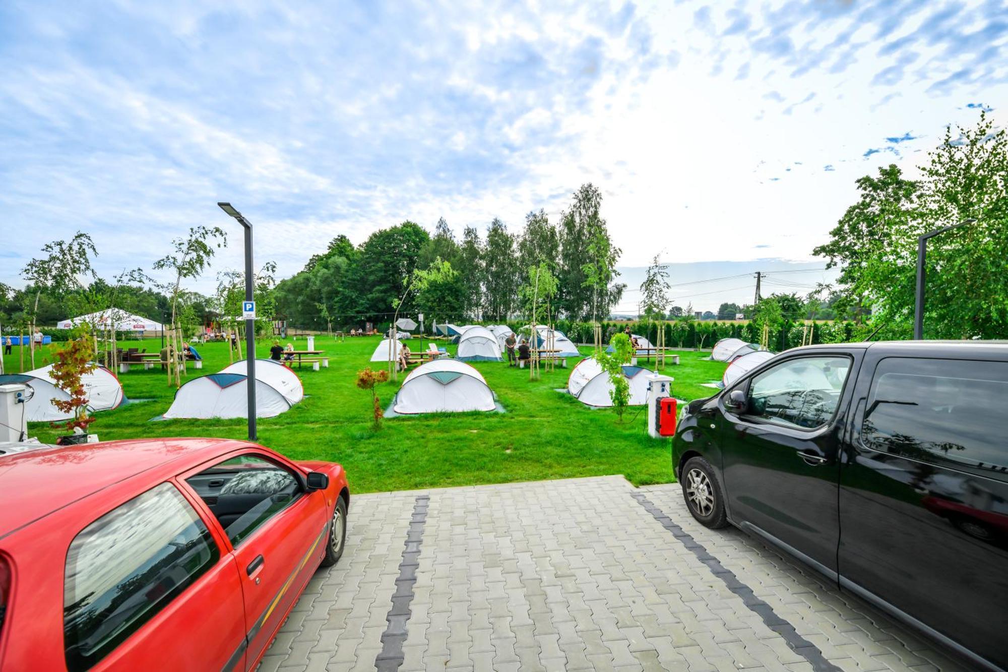 Kempingzator Apartamenty Exterior photo