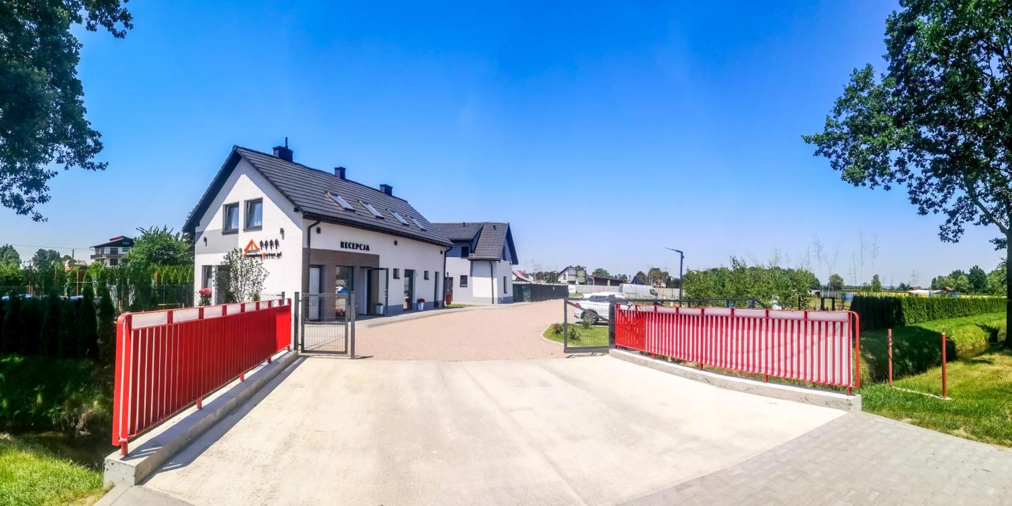 Kempingzator Apartamenty Exterior photo